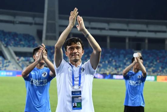 男人公厕集体撒尿网站